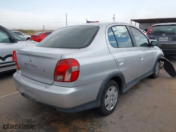 2001 Toyota ECHO with VIN JTDBT123010148678, listed as a IAAI auction lot 39651919 with NaN miles. Bid and sale history available at carsss.com. Image 4.