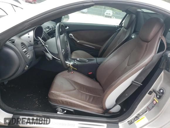 2005 Mercedes-Benz SLK 230/320 with VIN WDBWK56F95F025138, listed as a Copart auction lot 55011125 with 43,291 mi miles and Salvage title. Bid and sale history available at DreamBid. Image 7.