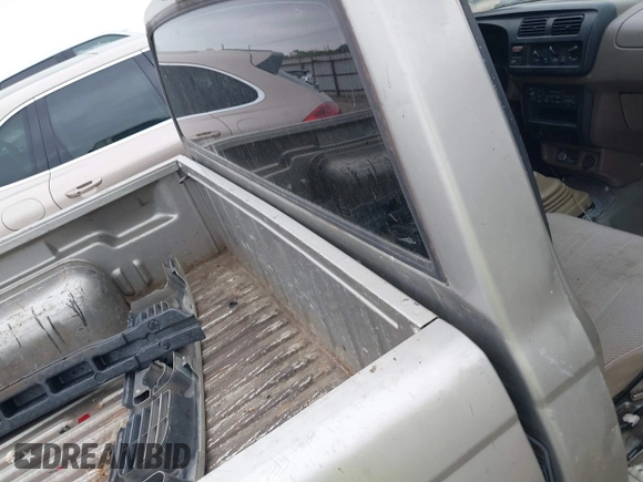 2000 Nissan Frontier XE with VIN 1N6DD21S3YC368018, listed as a IAAI auction lot 41867932 with Not provided miles and . Bid and sale history available at DreamBid. Image 8.