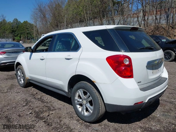 2012 Chevrolet Equinox LS with VIN 2GNFLCEK9C6101442, listed as a IAAI auction lot 42071000 with 135,764 mi miles. Bid and sale history available at carsss.com. Image 3.