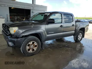 2014 Toyota Tacoma PreRunner with VIN 3TMJU4GN8EM158818, listed as a Copart auction lot 60786815 with 171,441 mi miles and Salvage title. Bid and sale history available at DreamBid. Image 1.