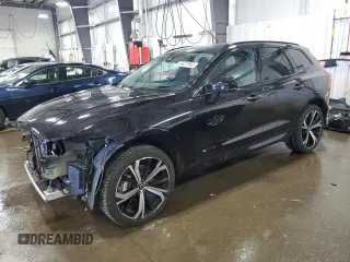 2023 Volvo XC60 Ultimate Dark Theme z VIN YV4L12RX9P1195104, wystawiony jako Copart lot #55627895 z przebiegiem 78 880 mil mil oraz Nie do naprawy • Non repairable. Historia ofert i sprzedaży dostępna na DreamBid. Obrazek 1.