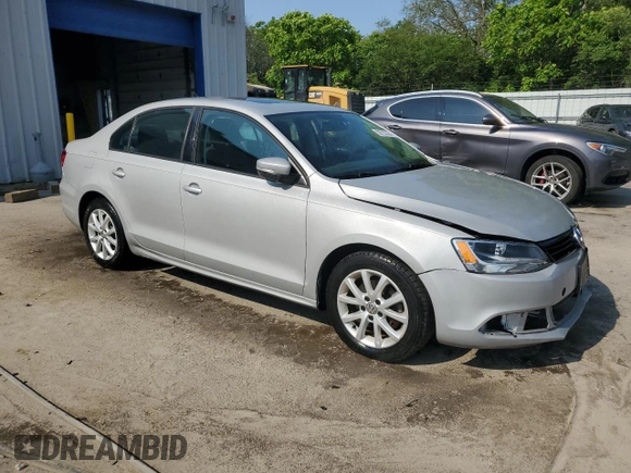 2012 Volkswagen Jetta SE with VIN 3VWDP7AJ3CM470485, listed as a Copart auction lot 59732365 with 183,882 mi miles and Salvage title. Bid and sale history available at DreamBid. Image 4.
