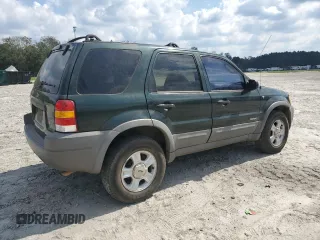 2001 Ford Escape XLT with VIN 1FMYU03161KC45236, listed as a Copart auction lot 75311644 with 271,155 mi miles and Salvage Title. Bid and sale history available at carsss.com. Image 3.