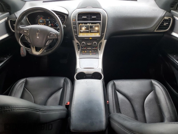 2017 Lincoln MKX Premiere with VIN 2LMPJ6JR5HBL21862, listed as a Copart auction lot 54555785 with 111,055 mi miles and Salvage title. Bid and sale history available at DreamBid. Image 8.