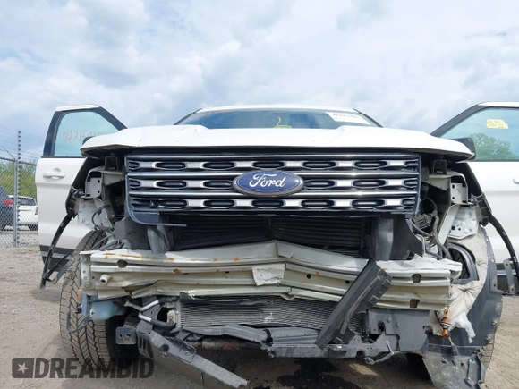 2017 Ford Explorer XLT z VIN 1FM5K8DH5HGB79150, wystawiony jako IAAI lot #42215905 z przebiegiem 191 043 mil mil oraz . Historia ofert i sprzedaży dostępna na DreamBid. Obrazek 6.