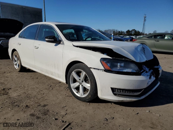 2013 Volkswagen Passat SE with VIN 1VWBP7A3XDC141312, listed as a Copart auction lot 45361805 with 103,070 mi miles and Clean Title. Bid and sale history available at carsss.com. Image 4.