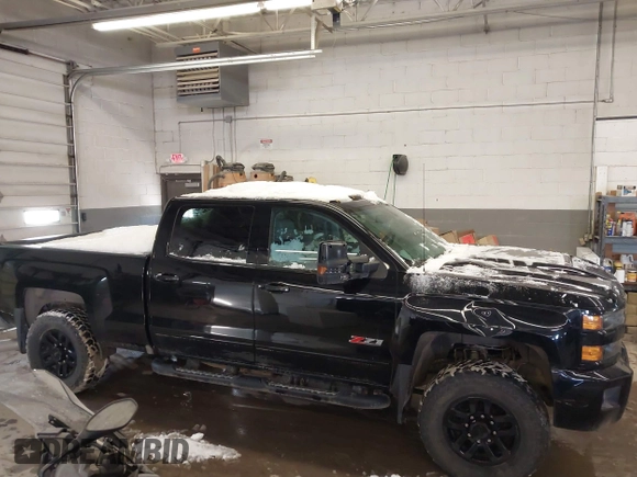 2019 Chevrolet Silverado 2500HD LTZ with VIN 1GC1KTEY6KF267304, listed as a IAAI auction lot 41394062 with 108,179 mi miles. Bid and sale history available at carsss.com. Image 13.