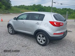 2013 Kia Sportage LX z VIN KNDPBCA20D7419196, wystawiony jako IAAI lot #42209189 z przebiegiem 146 591 mil mil oraz . Historia ofert i sprzedaży dostępna na DreamBid. Obrazek 3.