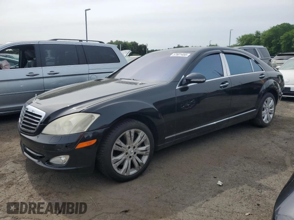 2009 Mercedes-Benz S 550 z VIN WDDNG86X29A243651, wystawiony jako Copart lot #57601455 z przebiegiem 141 637 mil mil oraz Nie do naprawy • Non repairable. Historia ofert i sprzedaży dostępna na DreamBid. Obrazek 1.