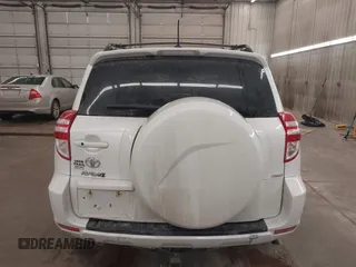 2011 Toyota RAV4 Ltd with VIN 2T3DK4DV5BW048231, listed as a IAAI auction lot 41434279 with 137,155 mi miles. Bid and sale history available at carsss.com. Image 17.