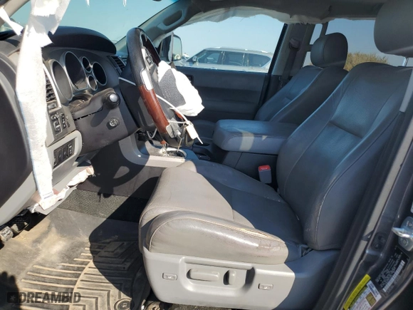 2015 Toyota Sequoia Platinum with VIN 5TDDW5G19FS122843, listed as a Copart auction lot 73689844 with 0 mi miles and Salvage Title. Bid and sale history available at carsss.com. Image 7.