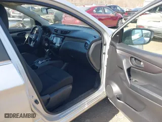 2019 Nissan Rogue Sport S with VIN JN1BJ1CR7KW333451, listed as a IAAI auction lot 41801643 with 71,539 mi miles. Bid and sale history available at carsss.com. Image 5.