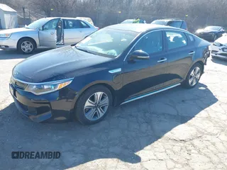 2017 Kia Optima EX z VIN KNAGV4LD4H5010046, wystawiony jako IAAI lot #41679443 z przebiegiem 73 367 mil mil oraz . Historia ofert i sprzedaży dostępna na DreamBid. Obrazek 18.