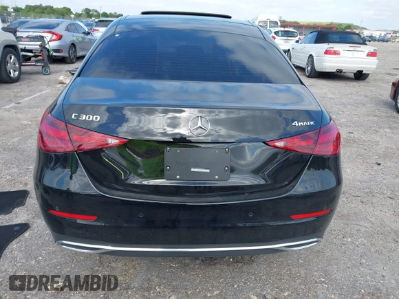 2025 Mercedes-Benz C 300 z VIN W1KAF4HB4SR251544, wystawiony jako IAAI lot #42083275 z przebiegiem 6804 mil mil oraz . Historia ofert i sprzedaży dostępna na DreamBid. Obrazek 17.
