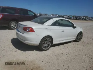 2011 Volkswagen Eos Komfort with VIN WVWBW7AH7BV002564, listed as a Copart auction lot 48761785 with 100,512 mi miles and Clean Title. Bid and sale history available at DreamBid. Image 3.