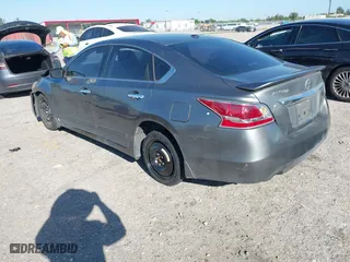 2015 Nissan Altima 2.5 SV with VIN 1N4AL3AP7FC417945, listed as a IAAI auction lot 41793107 with 163,211 mi miles. Bid and sale history available at carsss.com. Image 3.