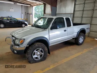 2004 Toyota Tacoma z VIN 5TEWN72NX4Z376207, wystawiony jako Copart lot #57963215 z przebiegiem 214 219 mil mil oraz Szkoda całkowita • Salvage title. Historia ofert i sprzedaży dostępna na DreamBid. Obrazek 1.