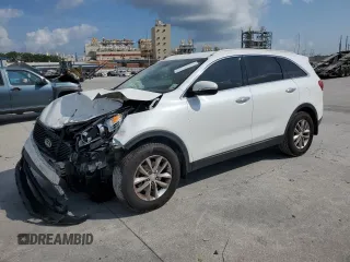 2017 Kia Sorento LX z VIN 5XYPG4A34HG220340, wystawiony jako Copart lot #57467775 z przebiegiem 144 612 mil mil oraz Szkoda całkowita • Salvage title. Historia ofert i sprzedaży dostępna na DreamBid. Obrazek 1.
