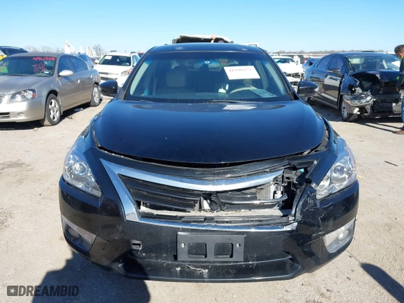 2013 Nissan Altima 3.5 SL with VIN 1N4BL3AP0DN465874, listed as a IAAI auction lot 41198257 with 183,265 mi miles. Bid and sale history available at carsss.com. Image 12.