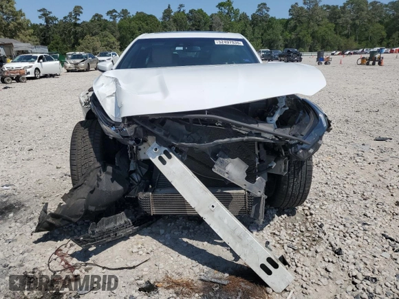 2021 Cadillac CT5 Luxury with VIN 1G6DW5RKXM0112301, listed as a Copart auction lot 52497035 with 69,261 mi miles and Salvage title. Bid and sale history available at DreamBid. Image 5.