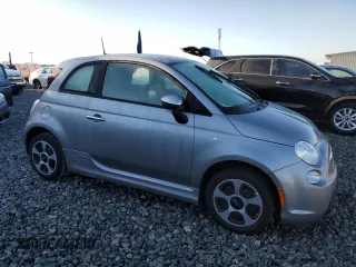2017 FIAT 500e with VIN 3C3CFFGE9HT699177, listed as a Copart auction lot 47681085 with 15,911 mi miles and Clean Title. Bid and sale history available at carsss.com. Image 4.