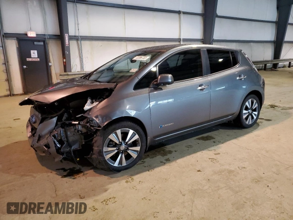 2015 Nissan LEAF SV with VIN 1N4AZ0CP4FC330885, listed as a Copart auction lot 72286732 with 31,960 mi miles. Bid and sale history available at carsss.com. Image 1.