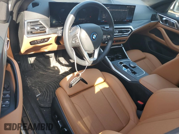 2024 BMW i4 xDrive40 z VIN WBY83FB06RFS94880, wystawiony jako Copart lot #45084805 z przebiegiem 7 053 mil mil oraz Szkoda całkowita • Salvage title. Historia ofert i sprzedaży dostępna na DreamBid. Obrazek 8.