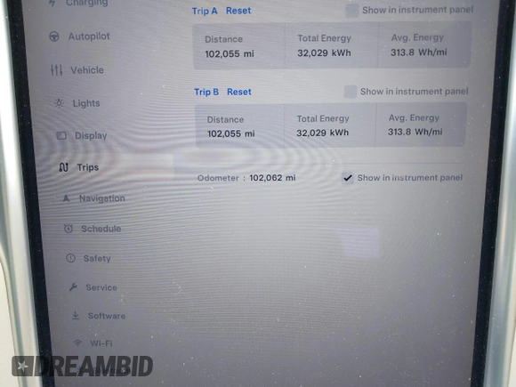 2018 Tesla Model S 75D z VIN 5YJSA1E28JF247985, wystawiony jako IAAI lot #42116586 z przebiegiem 102 062 mil mil oraz . Historia ofert i sprzedaży dostępna na DreamBid. Obrazek 15.