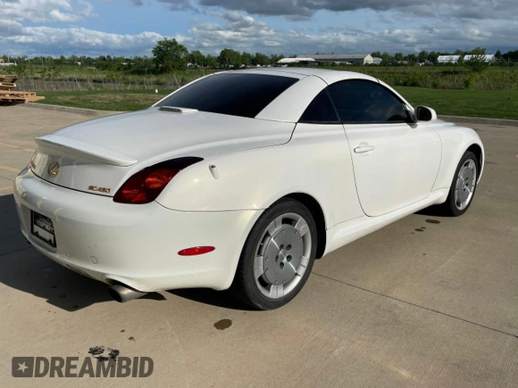 2002 Lexus SC with VIN JTHFN48Y220024203, listed as a Copart auction lot 55532225 with 247,233 mi miles and Clean Title. Bid and sale history available at carsss.com. Image 4.