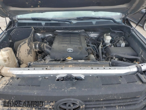 2015 Toyota Tundra SR5 z VIN 5TFDW5F15FX433715, wystawiony jako Copart lot #51259785 z przebiegiem 212 583 mil mil oraz Szkoda całkowita • Salvage title. Historia ofert i sprzedaży dostępna na DreamBid. Obrazek 13.