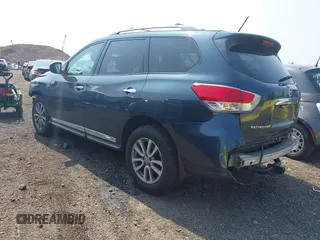 2014 Nissan Pathfinder S with VIN 5N1AR2MM0EC683354, listed as a IAAI auction lot 42413348 with 95,089 mi miles and . Bid and sale history available at DreamBid. Image 3.
