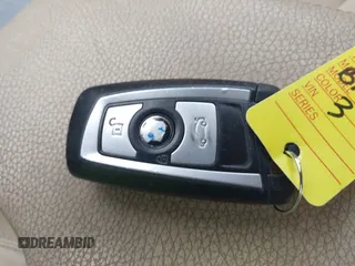 2013 BMW 3 Series 328i xDrive с VIN WBA3B3C57DF530191, выставлен на аукционе IAAI как лот 42517863 с пробегом 71 410 миль миль и . История ставок и продаж доступна на DreamBid. Изображение 11.