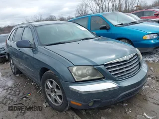 2006 Chrysler Pacifica Touring z VIN 2A4GM68476R752770, wystawiony jako IAAI lot #41742775 z przebiegiem 205 456 mil mil oraz . Historia ofert i sprzedaży dostępna na DreamBid. Obrazek 1.