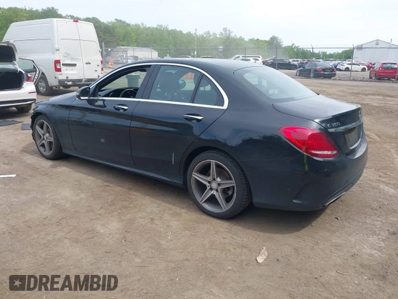2017 Mercedes-Benz C 300 с VIN 55SWF4KB4HU194641, выставлен на аукционе IAAI как лот 42235717 с пробегом 106 238 миль миль и . История ставок и продаж доступна на DreamBid. Изображение 3.