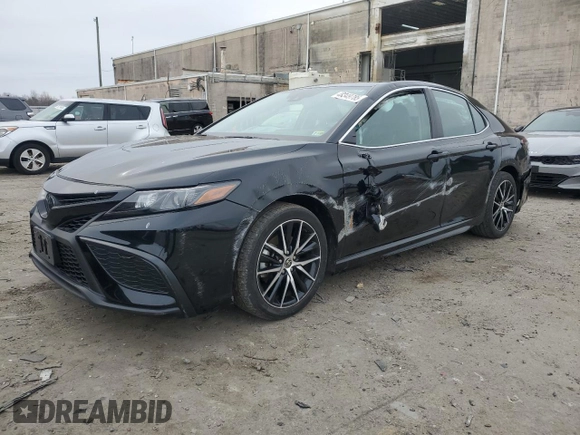 2022 Toyota Camry SE with VIN 4T1G11AK0NU649052, listed as a Copart auction lot 48349785 with 39,476 mi miles and Salvage Title. Bid and sale history available at DreamBid. Image 1.