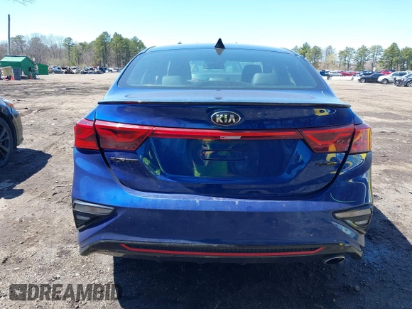 2020 Kia Forte GT-Line with VIN 3KPF34AD5LE243549, listed as a IAAI auction lot 41958210 with 46,382 mi miles. Bid and sale history available at carsss.com. Image 16.