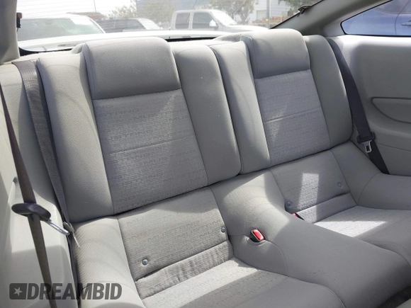2005 Ford Mustang Deluxe with VIN 1ZVFT80N855189337, listed as a IAAI auction lot 41836962 with 185,248 mi miles. Bid and sale history available at carsss.com. Image 8.