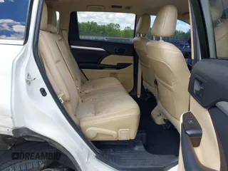 2017 Toyota Highlander LE with VIN 5TDBZRFH6HS456819, listed as a IAAI auction lot 42346004 with 113,152 mi miles and . Bid and sale history available at DreamBid. Image 8.