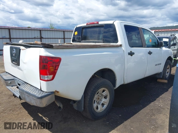 2005 Nissan Titan LE z VIN 1N6AA07BX5N505236, wystawiony jako IAAI lot #42315873 z przebiegiem 346 291 mil mil oraz . Historia ofert i sprzedaży dostępna na DreamBid. Obrazek 4.