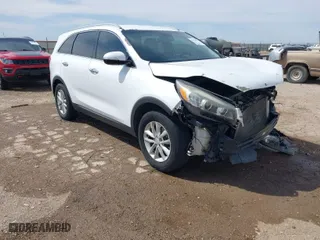 2016 Kia Sorento LX with VIN 5XYPG4A51GG023545, listed as a IAAI auction lot 41923123 with 168,438 mi miles. Bid and sale history available at carsss.com. Image 1.