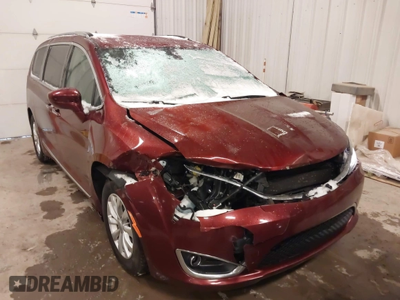 2018 Chrysler Pacifica Touring L Plus z VIN 2C4RC1EG5JR227511, wystawiony jako IAAI lot #41344075 z przebiegiem 86 860 mil mil oraz . Historia ofert i sprzedaży dostępna na DreamBid. Obrazek 6.
