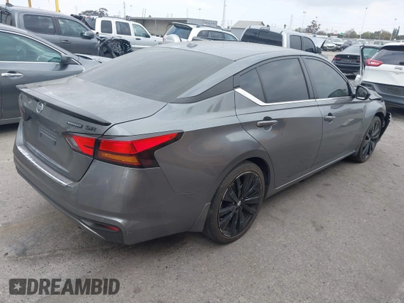 2022 Nissan Altima SR z VIN 1N4BL4CV7NN420272, wystawiony jako IAAI lot #41445103 z przebiegiem 48 685 mil mil oraz . Historia ofert i sprzedaży dostępna na DreamBid. Obrazek 4.