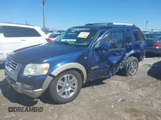 2007 Ford Explorer Eddie Bauer z VIN 1FMEU74847UA83997, wystawiony jako IAAI lot #41856069 z przebiegiem 180 555 mil mil oraz . Historia ofert i sprzedaży dostępna na DreamBid. Obrazek 2.