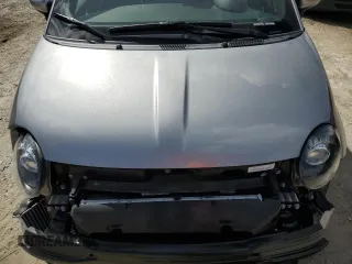 2019 FIAT 500 Abarth z VIN 3C3CFFFHXKT841264, wystawiony jako Copart lot #47410525 z przebiegiem Nie podano mil oraz Szkody całkowita. Historia ofert i sprzedaży dostępna na DreamBid. Obrazek 11.