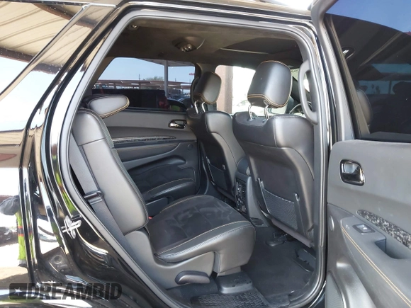 2023 Dodge Durango R/T Plus z VIN 1C4SDJCT1PC569635, wystawiony jako IAAI lot #42259684 z przebiegiem 24 148 mil mil oraz . Historia ofert i sprzedaży dostępna na DreamBid. Obrazek 8.