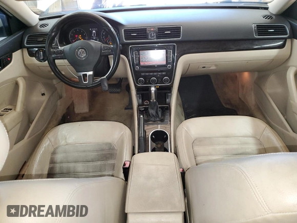 2014 Volkswagen Passat SEL Premium with VIN 1VWCS7A37EC031578, listed as a Copart auction lot 88083095 with 180,582 mi miles and Clean Title. Bid and sale history available at carsss.com. Image 8.