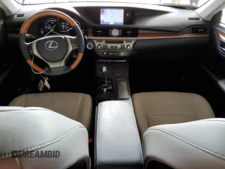 2013 Lexus ES 300h z VIN JTHBW1GG0D2015445, wystawiony jako Copart lot #56705365 z przebiegiem 118 446 mil mil oraz Szkoda całkowita • Salvage title. Historia ofert i sprzedaży dostępna na DreamBid. Obrazek 8.