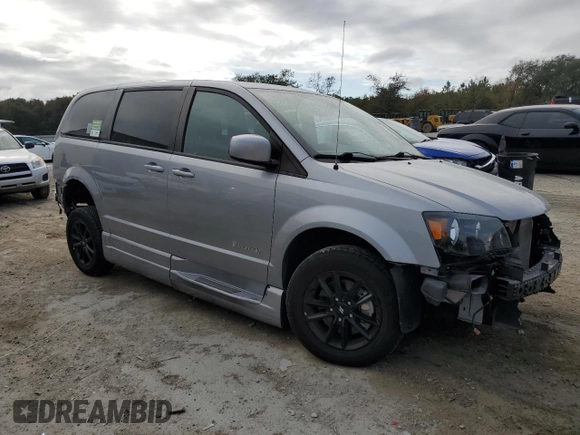 2019 Dodge Grand Caravan SXT with VIN 2C7WDGCG5KR796207, listed as a Copart auction lot 86477744 with 31,516 mi miles and Salvage Title. Bid and sale history available at DreamBid. Image 4.