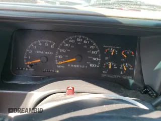 1998 GMC Yukon with VIN 1GKEK13RXWJ723572, listed as a Copart auction lot 65987314 with 237,503 mi miles and Salvage Title. Bid and sale history available at carsss.com. Image 9.